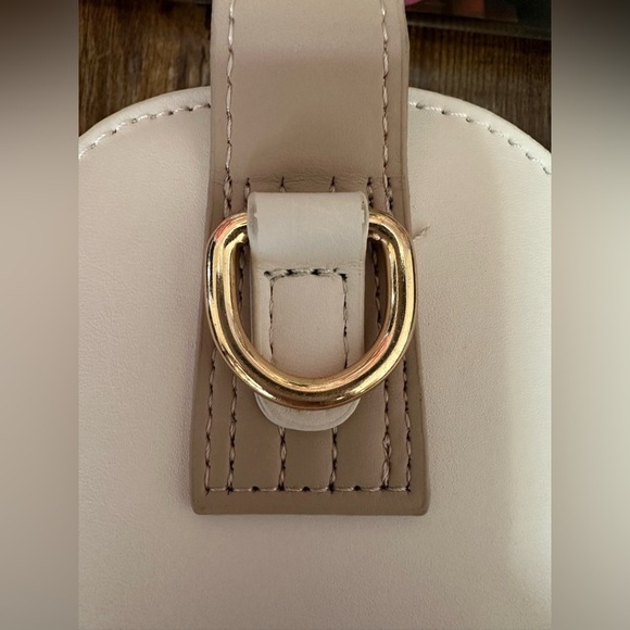 Violin off white Shaped Bag Crossbody or Messenger Bag Sling Bag with Dust bug - Picture 8 of 15